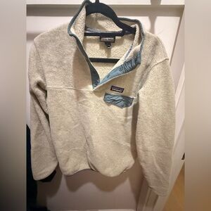 Patagonia Synchilla Cream and Blue Medium Sweater